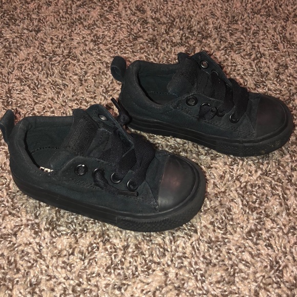 Converse Other - Toddler size 7 low top converse.